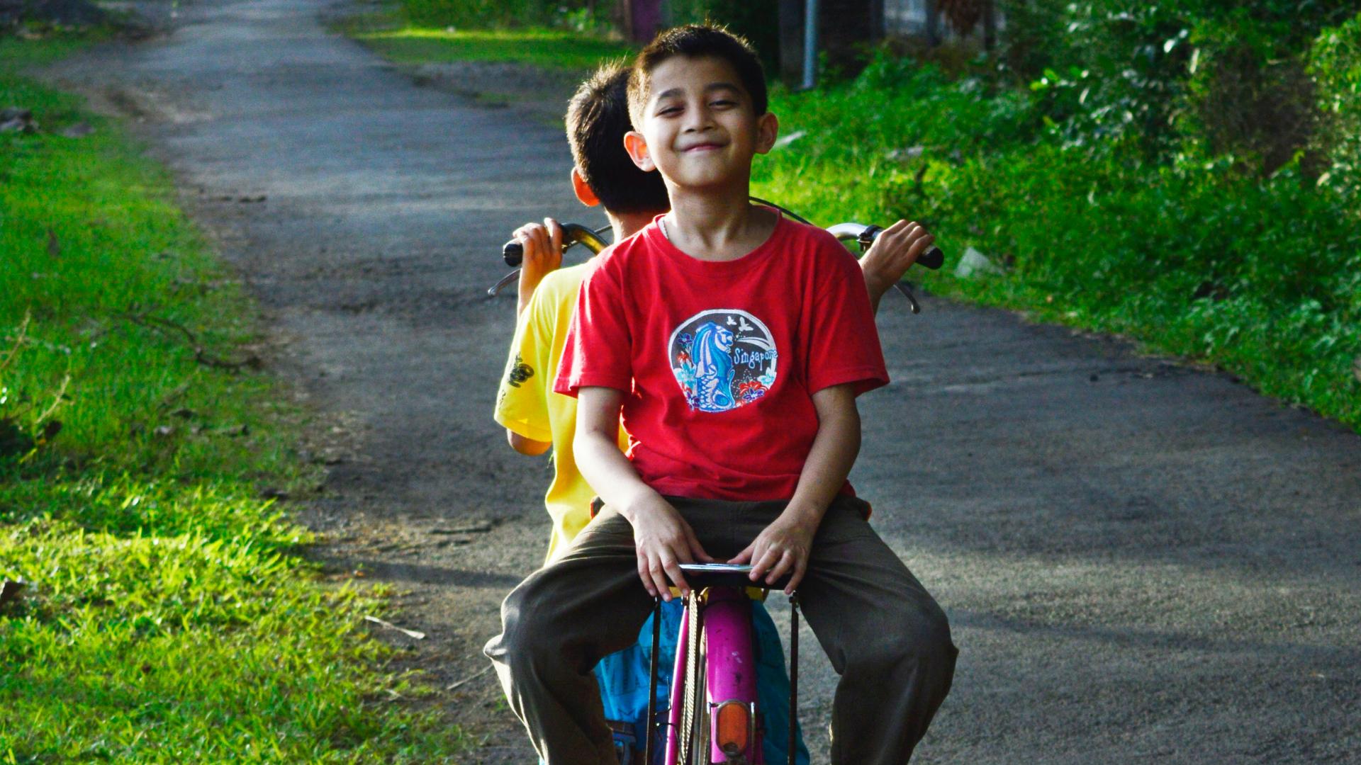 Kinderen op de fiets